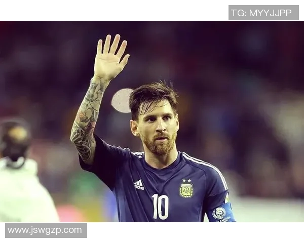 梦中见证足球明星艰苦训练成就辉煌瞬间的奇妙旅程