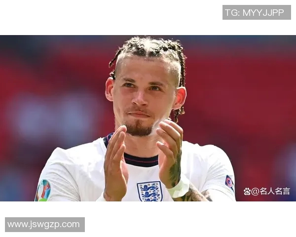 梳油头的足球明星们如何在球场上展现风采与魅力 梳油头的足球明星们如何在球场上展现风采与魅力