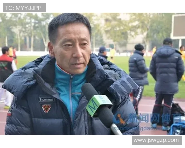 香港足球明星队中场阵容全解析他们的实力与风采尽在其中